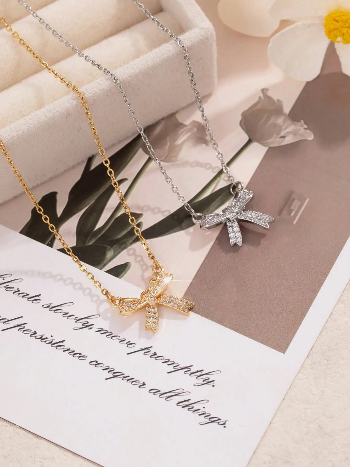 The Bow Necklace