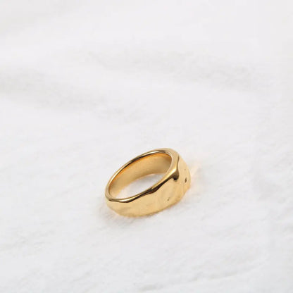 The Ripple Ring