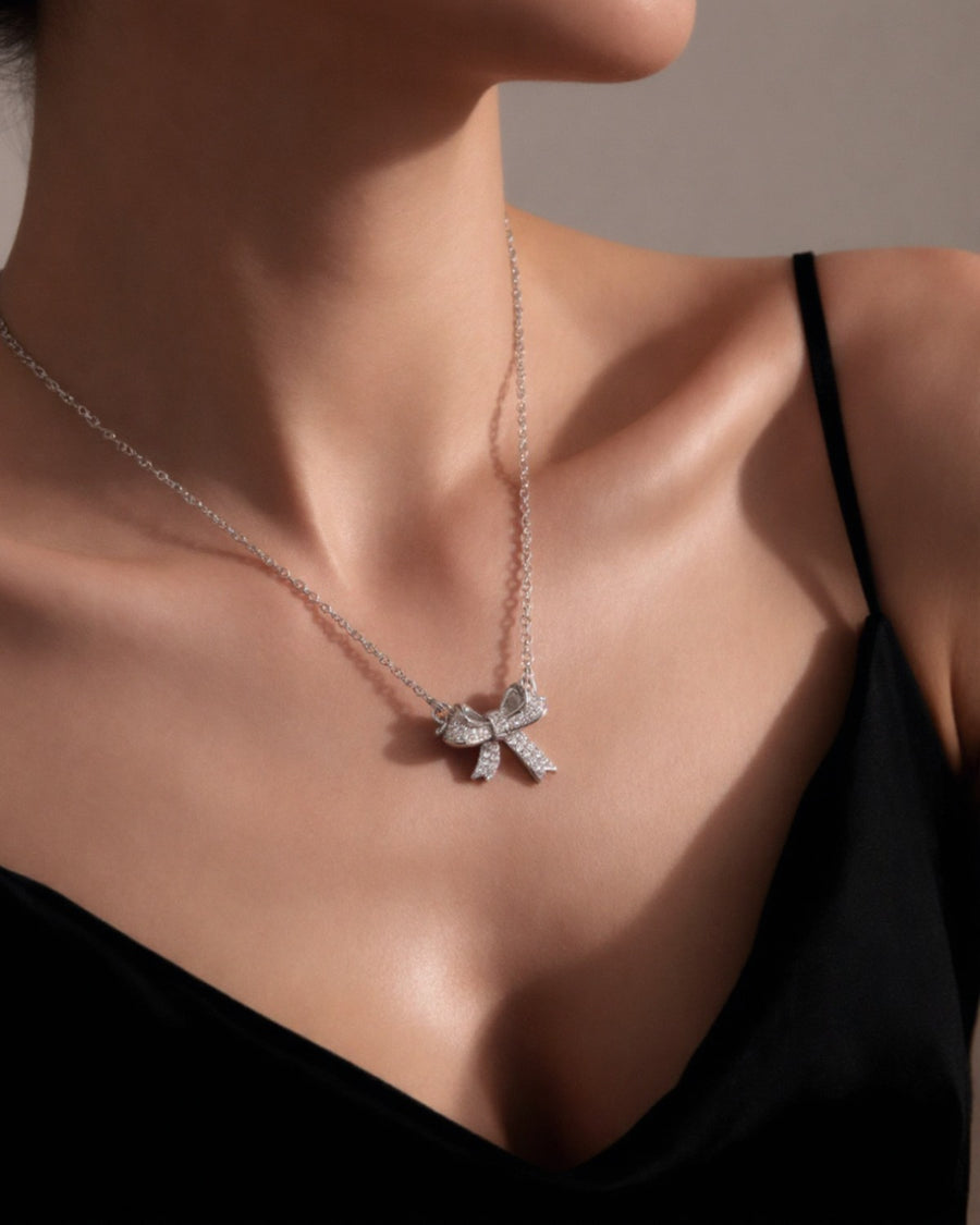 The Bow Necklace
