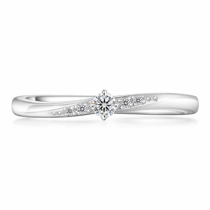 The Twist Moissanite Band in sterling silver, product photo
