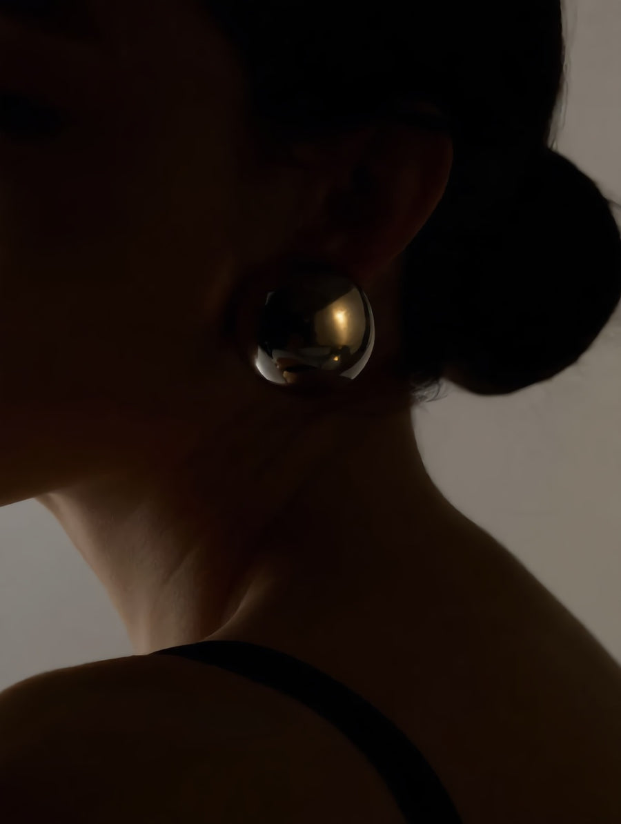 The Sculptural Hoops
